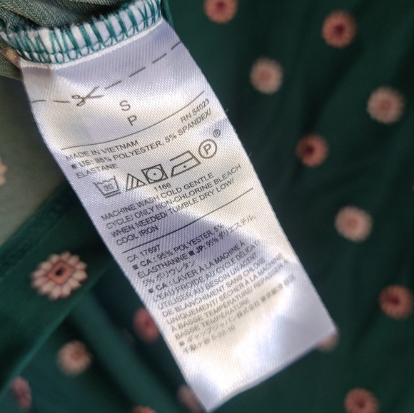 Banana Republic Green Asymmetrical Neckline Size Small - Picture 5 of 5